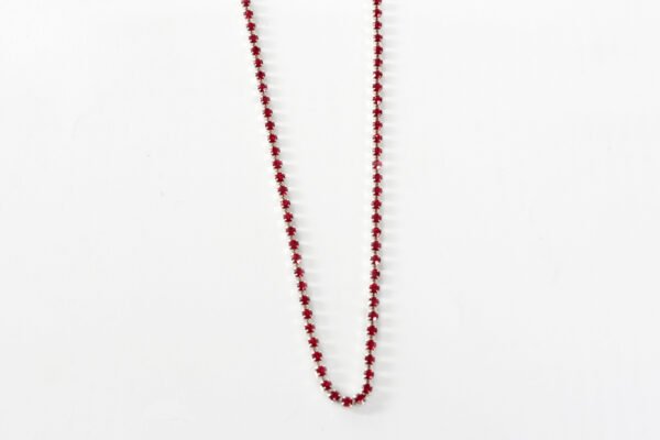 Collar de rivieres con circones rojos