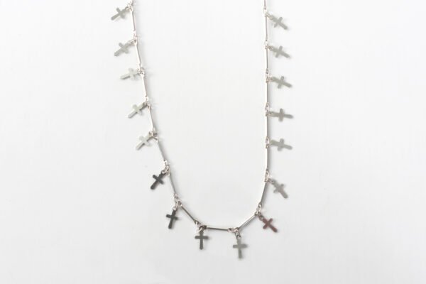 Collar de cruces